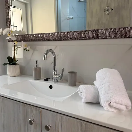 Tete A Tete - Loft * Rhodes City
