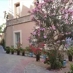 Tete A Tete - Luxury Apartament Rhodes City