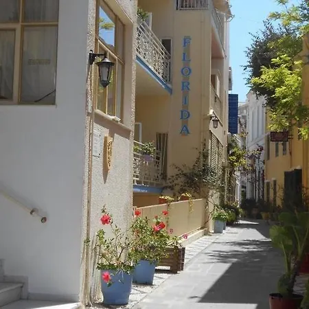 Tete A Tete - Luxury