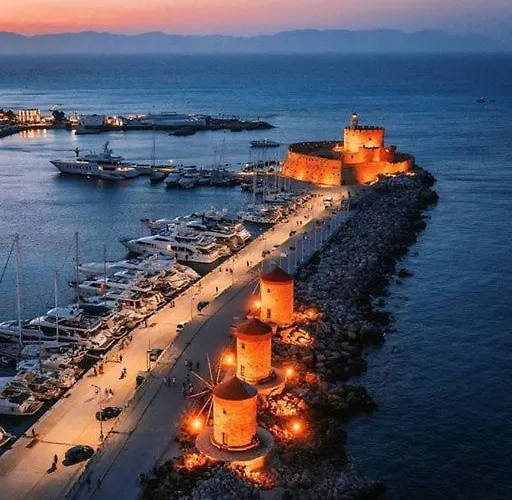 Tete A Tete - Luxury Apartmán Rhodes City